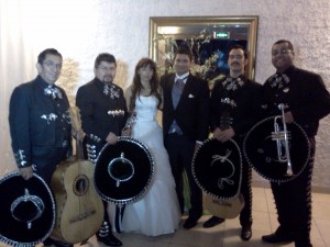 johnny luis Anuncios gratis para novios en Conchal&iacute; |  fin de a&ntilde;o mariachis sal y tequila serenatas, serenatas en vivo 4x$50.000. mariachis 7-6260519