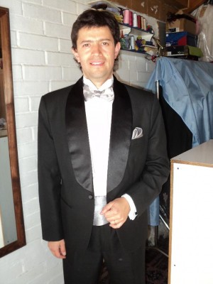 EDuardo Anuncios gratis para novios en Maip&uacute; |  Arriendo  ropa de gala   hombres ternos smoking ambos, Arriendo ropa hombre