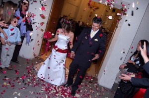 vania Anuncios gratis para novios en La Reina |  vendo hermoso vestido de novia talla 36, vendo lindo vestido de novia
