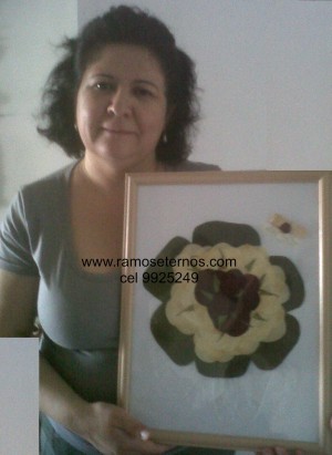Cristina diaz http://www.ramoseternos.com Anuncios gratis para novios en Vitacura |  Flores Prensadas: ramos de novia enmarcados para toda la vida, http://www.ramoseternos.com Cristina Diaz desde 1996