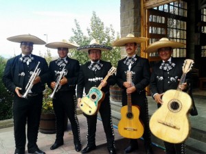 johnny luis Anuncios gratis para novios en Santiago |  sal y tequila charros en chile mariachis y serenatas, 5 mariachis X $60.000. charros en vivo