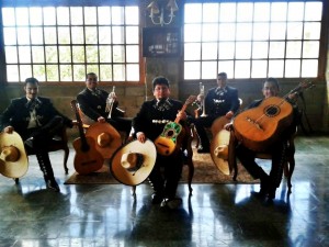 johnny luis Anuncios gratis para novios en Pudahuel |  fiestas con mariachis sal y tequila charros en chile, 5X$60.000. 02-6388358 / 7-6260519