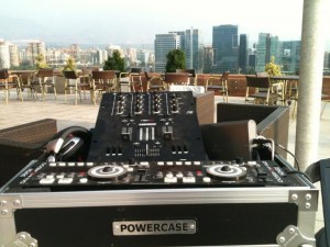 rzproducciones Anuncios gratis para novios en Santiago |  Dj animador, maestro de ceremonias, cantante, karaoke para eventos, amplificacion, luces, proyectores, baile entretenido
