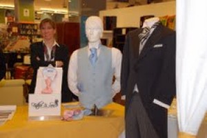 Ren&eacute; Zamorano A. Anuncios gratis para novios en La Florida |  Confecci&Oacute;n trajes a medida, conjuntos de seda, camisas a medida, Atenci&Oacute;n personalizada en domicilios