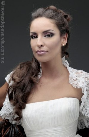 WILMA FUENTES Anuncios gratis para novios en Santiago |  En tu domicilio peinados, maquillaje mac, manicure, pedicure, , Novias, madrinas, pajes, eventos, fiestas, graduaciones