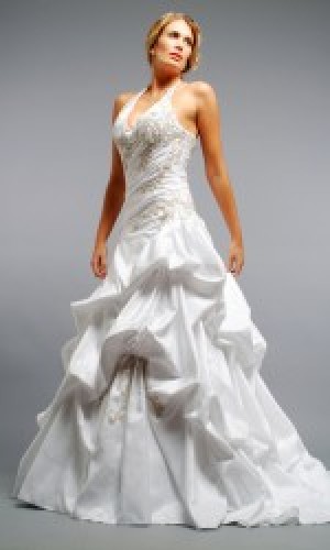 FERNANDA GUTIERREZ Anuncios gratis para novios en &Ntilde;u&ntilde;oa |  QUIERES UN VESTIDO DE NOVIA DIFERENTE?, hermoso vestido de novia