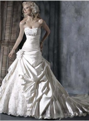 claudia Anuncios gratis para novios en Providencia |  VENDO VESTIDO DE NOVIA NUEVO $250.000, TALLA 38 Y 40, COLOR IVORY, VENTA Y REBAJA EN M&Aacute;S DE 18 MODELOS Y TALLAS
