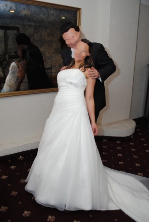 Gabriela Cornejo Anuncios gratis para novios en Las Condes |  Vendo hermoso vestido de novia dise&ntilde;o exclusivo Rosa Clar&aacute; a $300.000!!!!!!, Estilo Cl&aacute;sico, usado una sola vez y en excelente estado