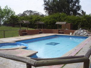 Andres Anuncios gratis para novios en Maip&uacute; |  Casa eventos y banqueteria en santa ana de chena, maipu, Parcela con piscina eventos