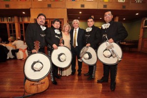 johnny luis Anuncios gratis para novios en La Florida |  Matrimonios bodas casamientos con mariachis y charros, Sal y tequila 4 x mariachis x $50.000. 2-7631198 / 7-6260519