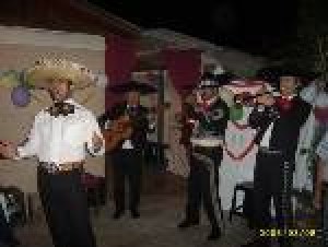RENE MARTINEZ Anuncios gratis para novios en Santiago |  mariachis del Juarez contratar a bajos precios., desde 30.000 por 2 mariachis.
