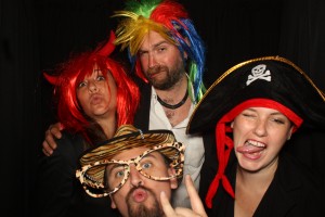 Victor Valdebenito Anuncios gratis para novios en Vi&ntilde;a del Mar |  Cabina de fotos - instant photo booth - v regi&oacute;n, Foto cabina, cabina de fotos, fotos instant&aacute;neas, cabina matrimonios