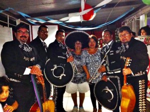 johnny luis Anuncios gratis para novios en Maip&uacute; |  Mariachis para los enamorados de siempre charros, Contrata serenatas en tus eventos y fiestas