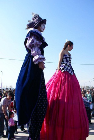 Marka producciones Anuncios gratis para novios en Santiago |  Zanquistas para todo tipo de eventos particulares y empresas, Cumplea&ntilde;os, matrimonios, despedidas, aniversarios, empresas, etc.