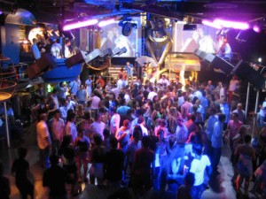 CARLOS Anuncios gratis para novios en Pe&ntilde;alol&eacute;n |  MUSICA E ILUMINACION, AMPLIFICACION E ILUMINACION PARA EVENTOS