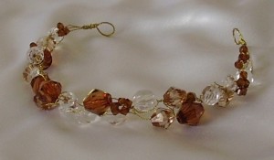 Silvana Anuncios gratis para novios en Vitacura |  TOCADOS  DE  NOVIA., Pinches, Peinetas, Tiaras, Tocados