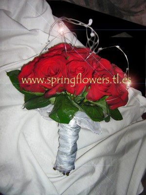 SpringFlowers Anuncios gratis para novios en Concepci&oacute;n |  SpringFlowers - Flores, Flores a domicilio - Cajas con Rosas - Ramos de Flores - Ramos de Novia - T