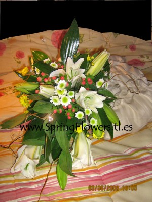 Springflowers Anuncios gratis para novios en Concepci&oacute;n |  Sprinfglowers  Ramos de Novias Promoci&oacute;n  Ramo de  Rosas y Tiara 30 mil, Taller de Flores