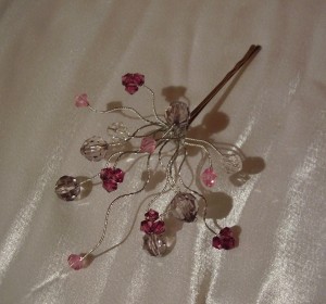 Silvana Anuncios gratis para novios en Santiago |  Peinetas,  Pinches, Tiaras, Tocados  NOVIAS., buenos precios,   exclusivos hechos por m&iacute;.