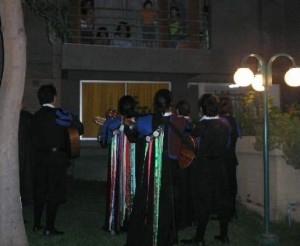 dj Anuncios gratis para novios en Santiago |  MARIACHIS, SERENATAS, MARIACHIS, TRIO ROM&Aacute;NTICO, TUNAS, ESTUDIANTINAS ALEGR, SHOW PROFESIONAL E INTERACTIVO.... 