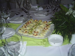 andrea droguett Anuncios gratis para novios en La Florida |  banqueteria,  bautizos eventos matrimonios variados colores de manteleria