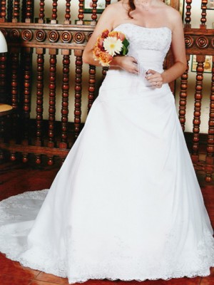 Andrea  Anuncios gratis para novios en &Ntilde;u&ntilde;oa |  Vestido de novia Mori Lee, blanco, strapless, impecable, , precio $280.000