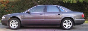 Enrique Anuncios gratis para novios en Las Condes |  AUDI A8  arriendo, Elegancia y distinci&oacute;n. Chofer tril&iacute;ng�e de excelente presencia