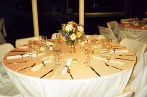 CORPAV LTDA Anuncios gratis para novios en &Ntilde;u&ntilde;oa |  ARRIENDO, MESAS, SILLAS MANTELERIA, VAJILLA, MESA-SILL-VAJILL-MANTEL