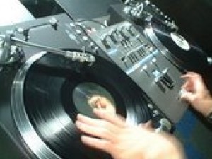 DJ-ARY Anuncios gratis para novios en Rancagua |  MUSICA ENVASADA-DJ,AMPLIFICACION,ANIMACION DE FIESTAS,MATRIMONIOS, EVENTOS, EN RANCAGUA Y LA SEXTA REGION