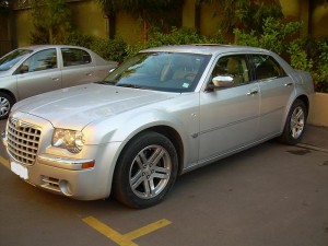 http://www.matricar.cl Anuncios gratis para novios en Las Condes |  Autos Matrimonio Chrysler 300C, http://www.matricar.cl