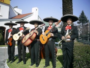 ERASMO ALVARADO M. Anuncios gratis para novios en La Reina |  LOS MARIACHIS YA ESTAN CON SUS MEJORES VIDEOS DE PRESENTACION, mariachis tijuana.-