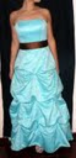 Sandra Mu&ntilde;oz Anuncios gratis para novios en La Florida |  Arriendo y venta de trajes de noche. La Florida, Trajes exclusivos. Se la m&aacute;s linda de la fiesta a bajo costo.