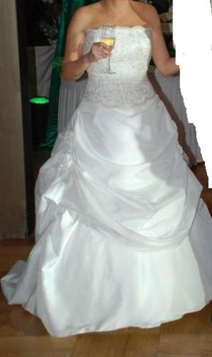  Anuncios gratis para novios en Las Condes |  REGALO HERMOSO VESTIDO STRAPLESS COLOR NACAR TALLA 42 $ 150mil, HKOLECTION