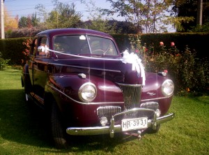 JORGE RAMIREZ SALAZAR Anuncios gratis para novios en Santiago |  ARRIENDO HERMOSO AUTO FORD A&Ntilde;O 1941 PARA PASEOS DE NOVIOS-NOVIAS, FORD 1941 SEDAN 4 PUERTAS ESPACIAL PARA MATRIMONIOS Y EVENTOS