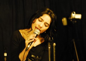 ximena Anuncios gratis para novios en Chill&aacute;n |  ofrezco cantar ave mar&iacute;a de schubert, cantante popular y l&iacute;rico