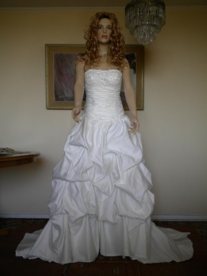 Pamela Riquelme Anuncios gratis para novios en Santiago |  Vestido de Novia  Strapless  Nuevo Espectacular! Barato Econ&oacute;mico, Talla 38-40 Color Perla