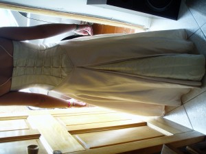 Alejandra  Anuncios gratis para novios en Las Condes |  VENDO VESTIDO DE NOVIA  COLOR MANTEQUILLA ,DORADO , VESTIDO DE NOVIA TALLA 38 se le puede dar de la falda y el corse