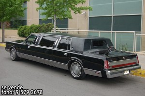 Rodrigo Gomara Anuncios gratis para novios en Providencia |  Vendo Limusina Ford Town Car a&ntilde;o 1989, 10 millones conversable