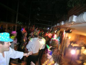 Jorge Ayala Villegas Anuncios gratis para novios en San Miguel |  DJ, M&uacute;sica Para Fiestas, Iluminaci&oacute;n, Humo, L&aacute;ser, Confetti, Data Show, Etc, Matrimonios, Bautizos, Aniversarios, Despedidas, Cumplea&ntilde;os, Fiestas, etc