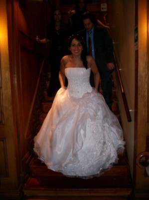 Claudia Gonzalez Anuncios gratis para novios en Temuco |  vendo vestido de novia casi nuevo., hermoso vestido