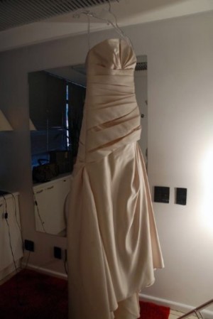 Enusa Anuncios gratis para novios en Las Condes |  ARRIENDO!! LINDO Y ELEGANTE VESTIDO DE NOVIA, Marca Pronovias