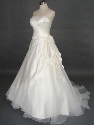 SUSANA PARDO Anuncios gratis para novios en La Florida |  DISE&Ntilde;O Y CONFECCI&Oacute;N DE VESTIDOS DE NOVIA Y FIESTA, VESTIDOS DE NOVIA A LA MEDIDA