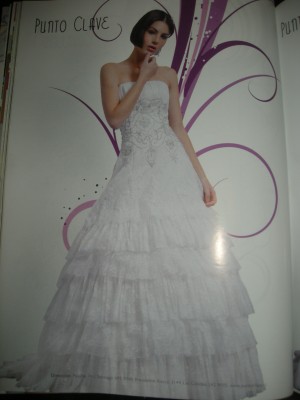 JoBy Anuncios gratis para novios en Las Condes |  Vendo o Arriendo hermoso vestido de novia, Usado solo el 30 de enero 2010