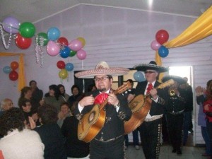 johnny luis Anuncios gratis para novios en Santiago |  sal y tequila 100% serenatas mariachis serenatas mariachis, 4 MARIACHIS X $50.000-  FONOS:  02-6388358   / 7-6260519 DIA DE LA MUJER