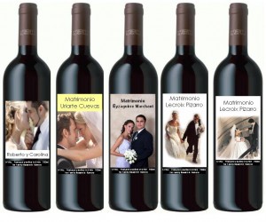 Christia Navarrete Anuncios gratis para novios en Las Condes |  Vino Personalizado con Foto y nombres de los Novios, Vinos personalizados para Matrimonio...